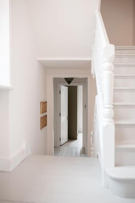 3 Bedroom House In Kew Gardens Richmond  Exterior photo